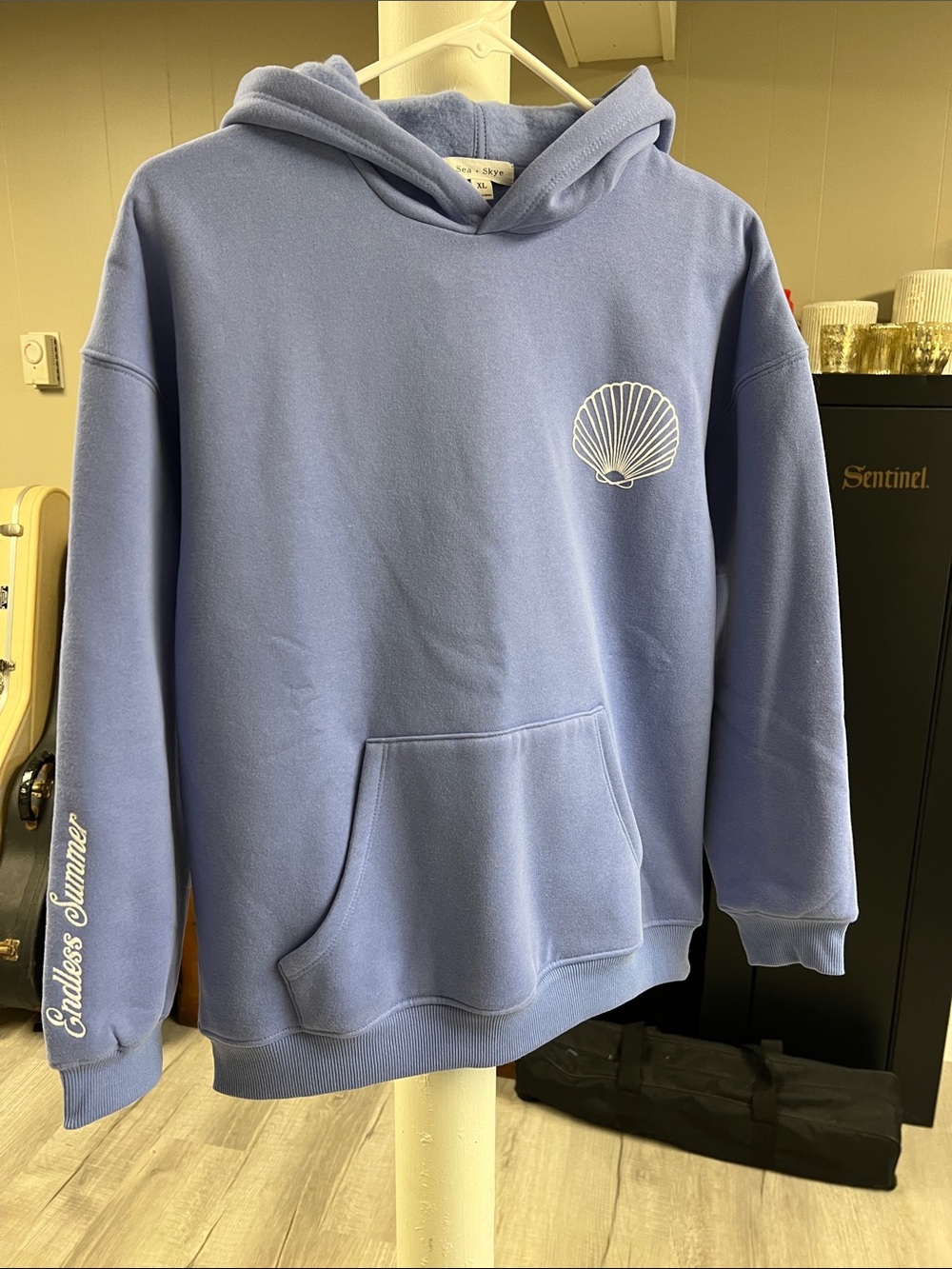 Sea + Skye Shell Graphic Hoodie - Light Periwinkle Blue Girl’s Pullover XL